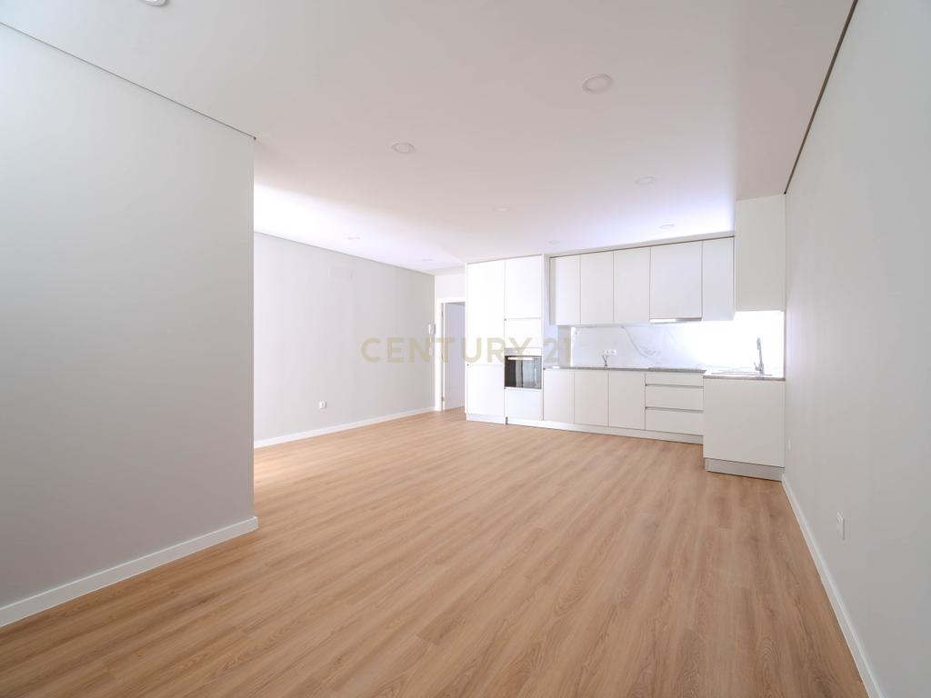 Apartamento T2 Novo com lugar de Estacionamento em Rio Tinto - Image 6