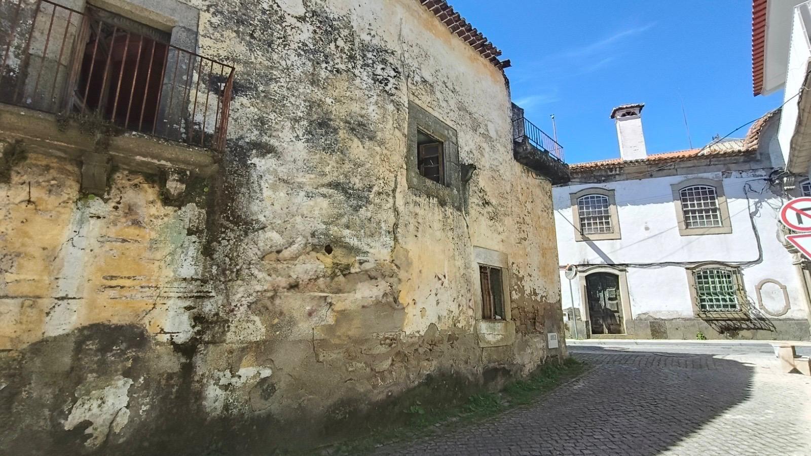 Fotografia 4 de Duas moradias para reabilitar | Um projeto com história e potencial