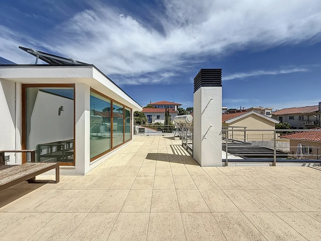 Luxuosa Moradia T3 com Vista Mar em S. Pedro do Estoril, Parede - Image 44