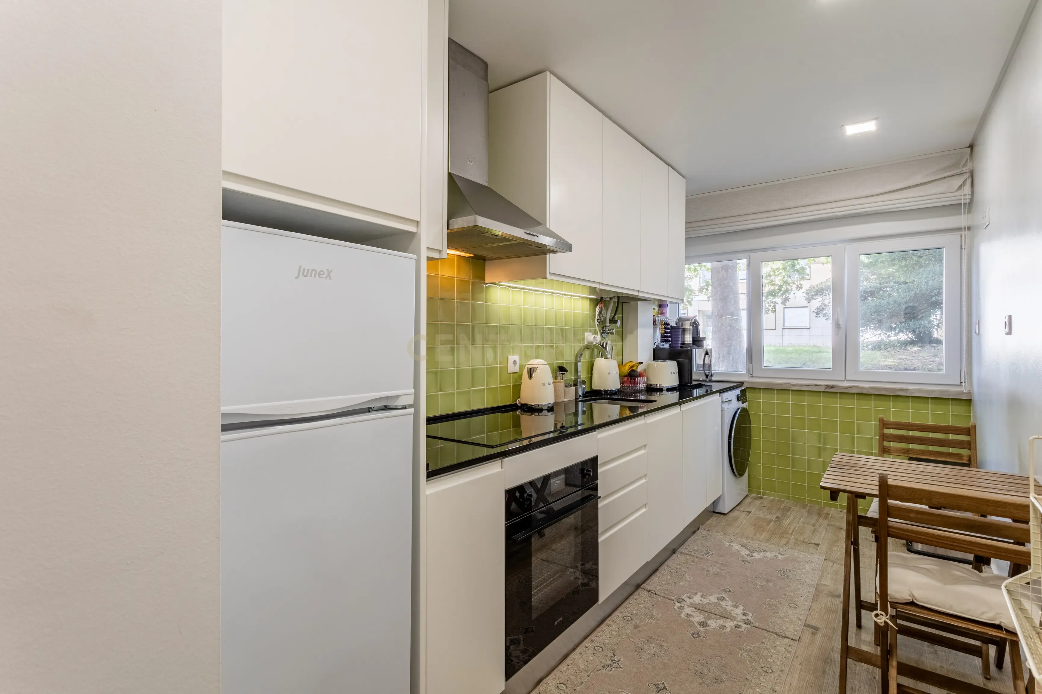 Fotografia 10 de T2 Renovado em Belém, junto ao CCB, com Lareira e Ar Condicionado