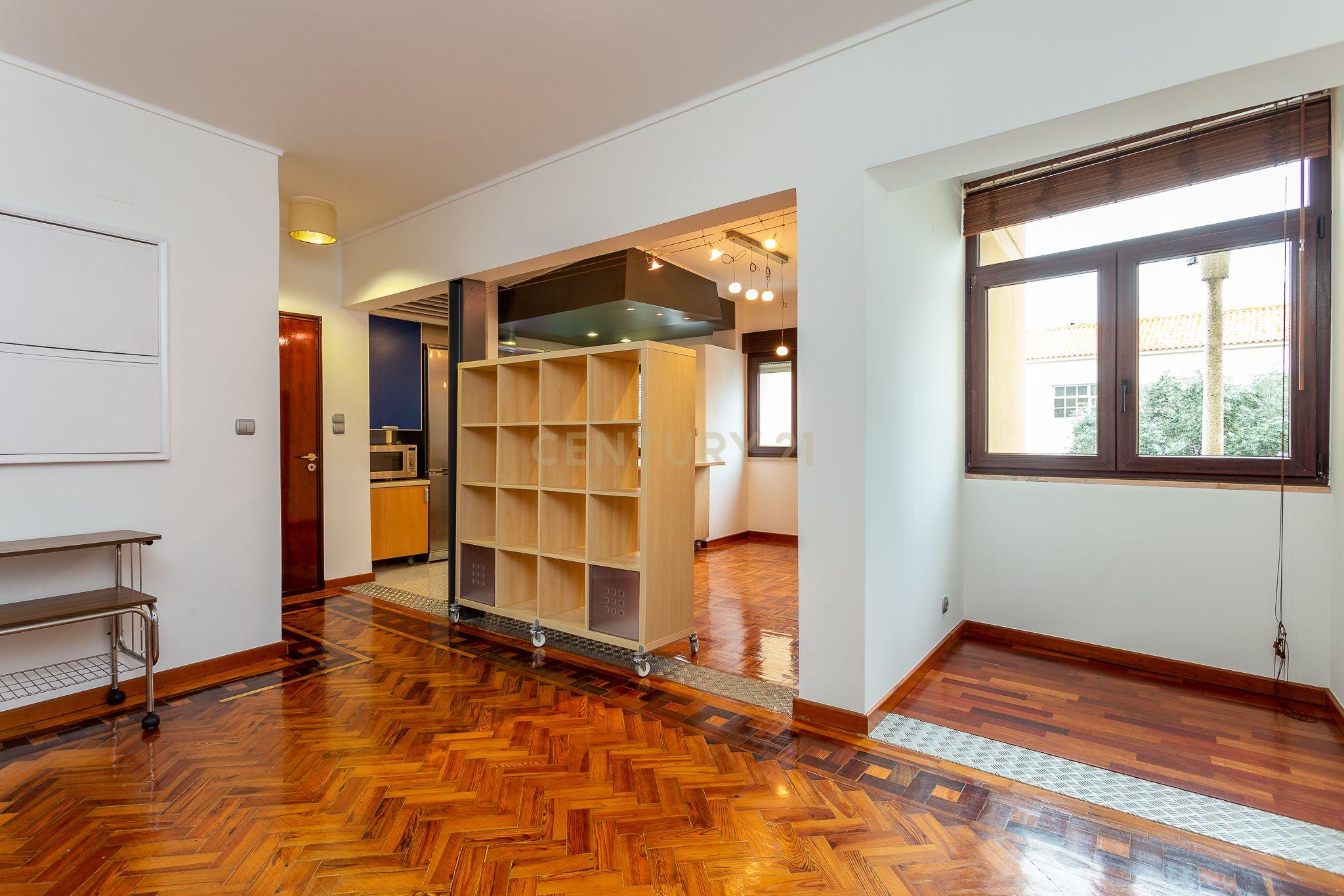 Fotografia 9 de Apartamento T2 em Sacavém, Loures - Oportunidade Única!