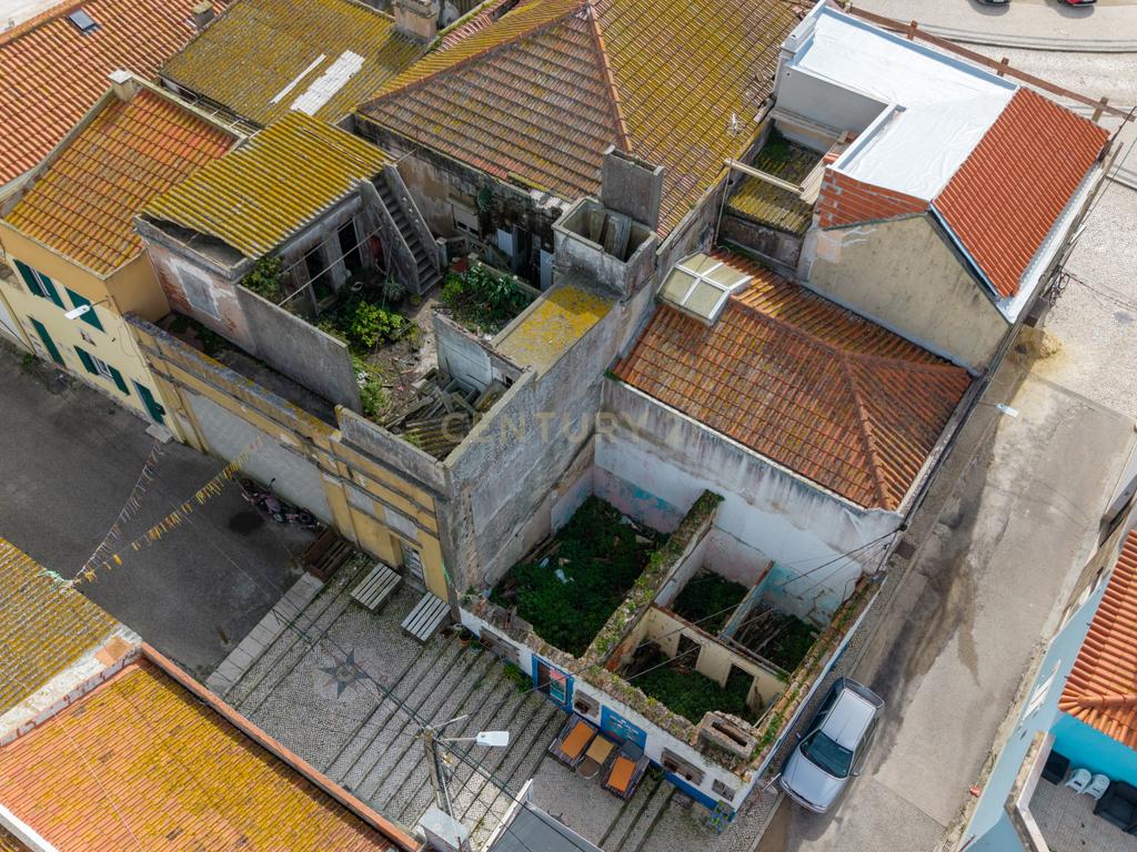 Edifício para reabilitação - Forte Peniche - 1ª Linha (3 Lotes) - Image 7