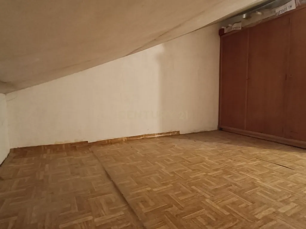 Apartamento em Madrid com 3 Quartos e Vista para a Cidade - Image 22