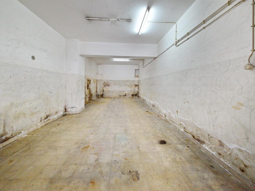 Espaço Comercial na Av. Defensores de Chaves, em Lisboa - Image 16