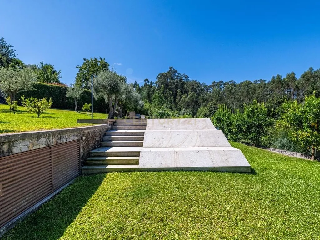 Exclusiva Moradia T4 com Piscina em Ponte de Lima - Image 23