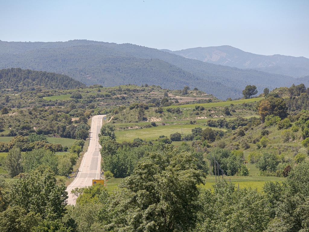 Hotel Moderno em Aragón com 25 Quartos e Vista Panorâmica - Image 40