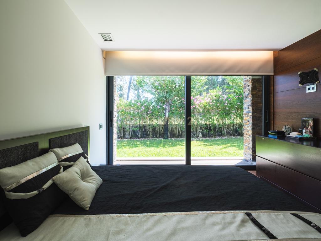 Luxuosa Moradia T4 com Piscina e Vista Panorâmica em Lousada - Image 31