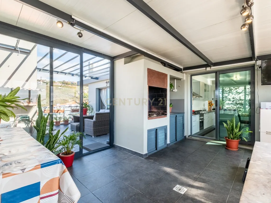 Penthouse com Vista Mar em Funchal, Madeira - Image 31