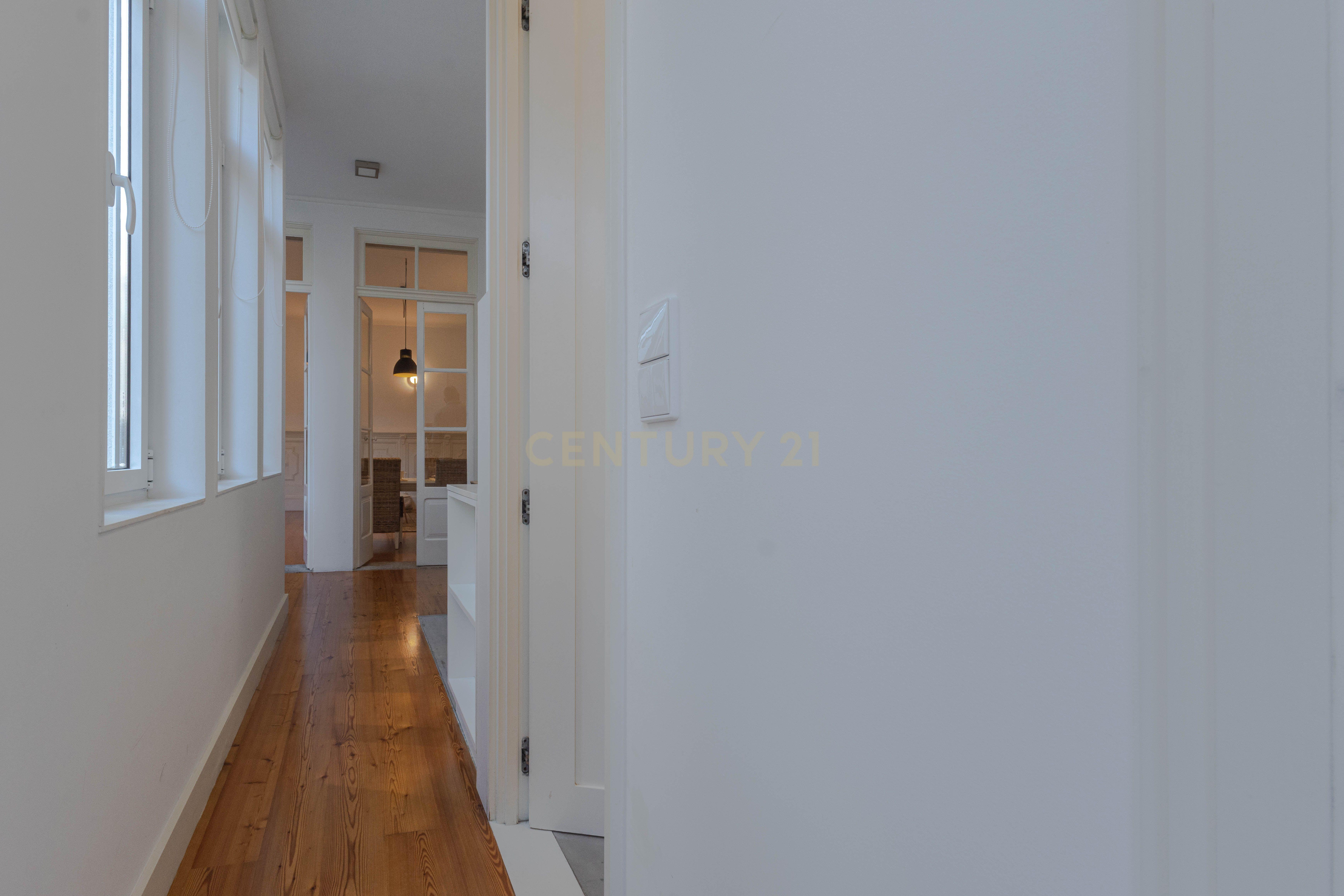 Fotografia 3 de T1 Exclusivo com Licença AL junto à Praça Marquês de Pombal