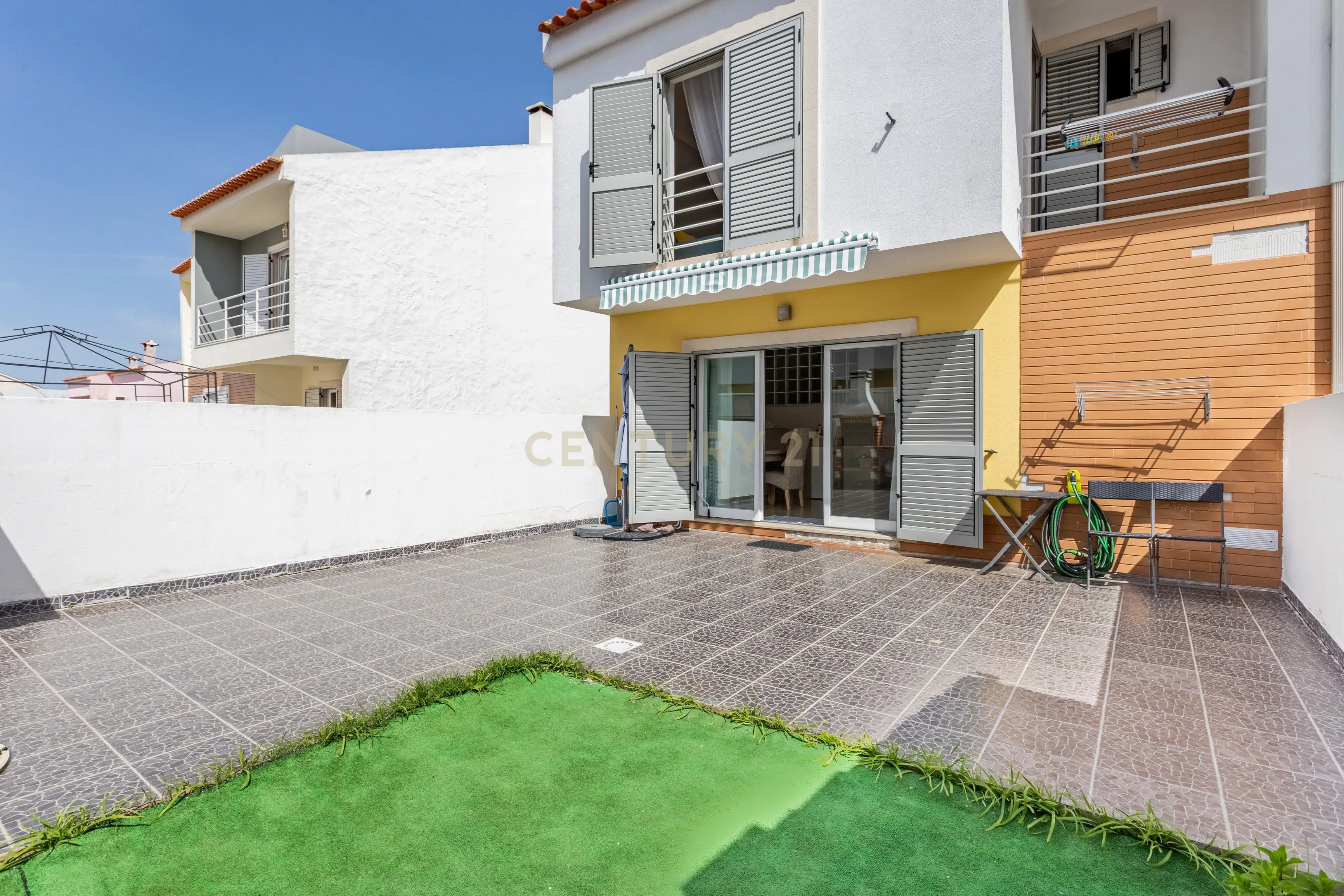 Moradia T3 em Palmela com Vista Panorâmica - Image 18
