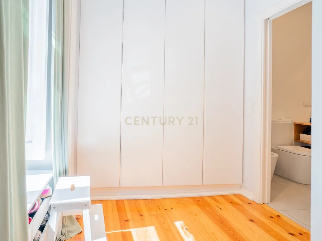 Apartamento T5 de Charme com Jardim Privativo nas Avenidas Novas | Avenida 5 de Outubro, Lisboa - Image 28