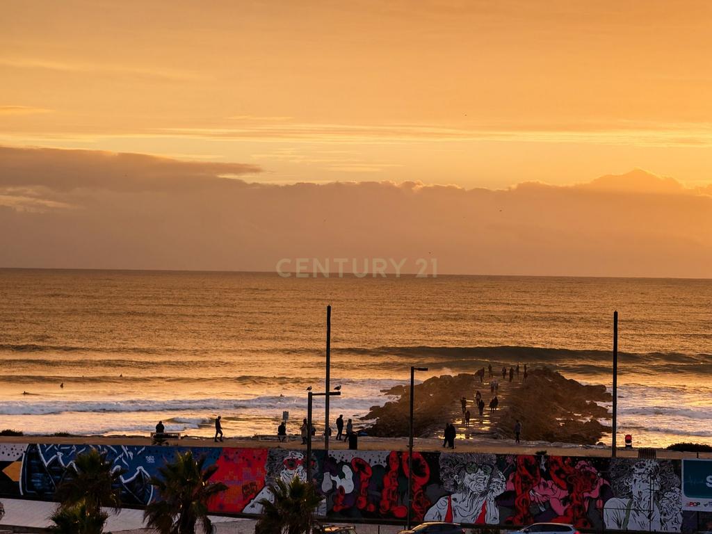 Apartamento T1  Renovado com Vista Panorâmica Costa da Caparica - Almada - Image 3