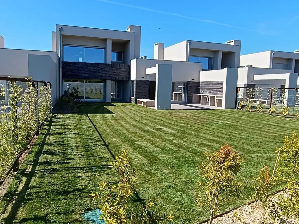 Luxuosa Moradia Nova em Palmela, Setúbal - Image 8