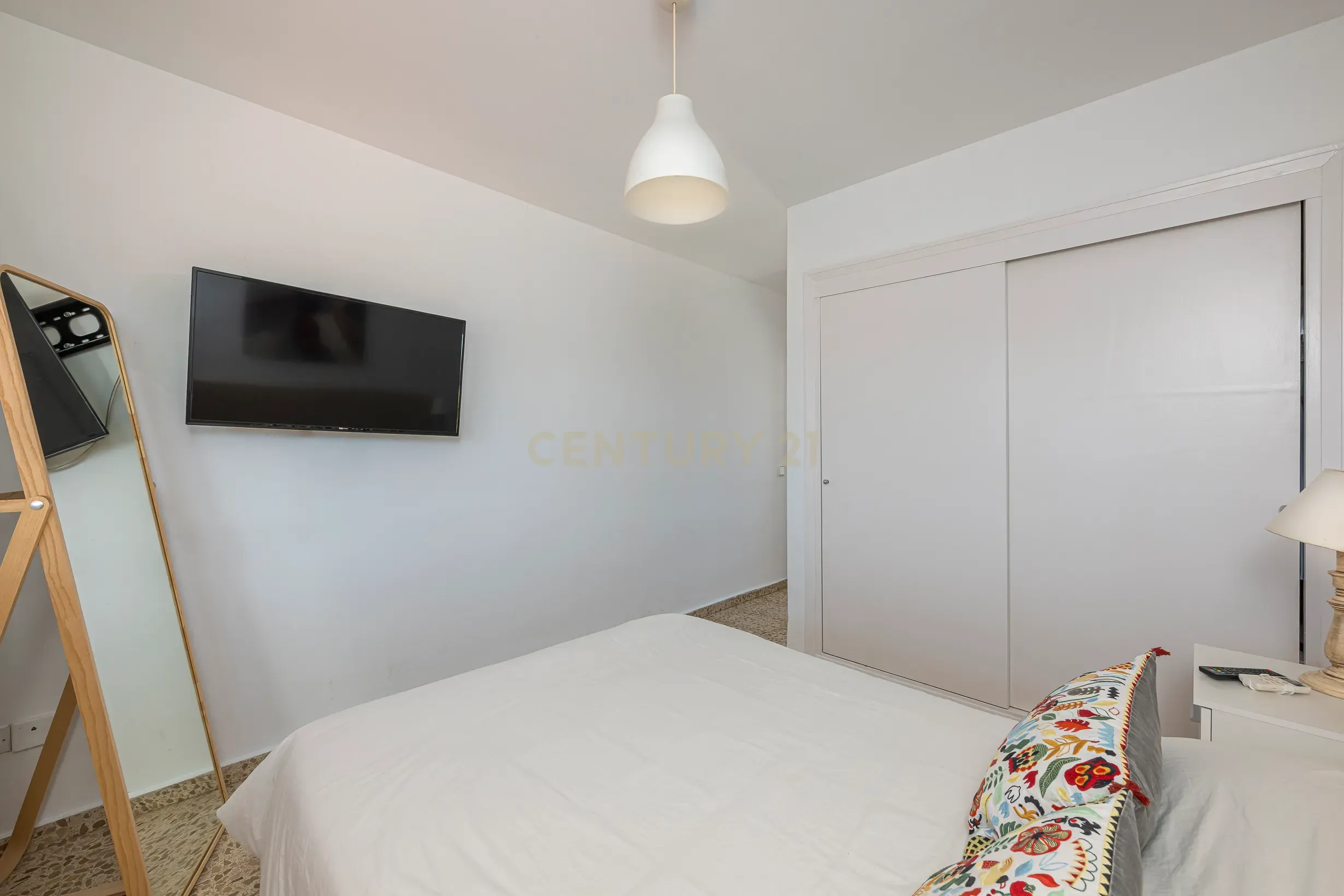 Penthouse brilhante com telhado no coração de San Pedro de Alcantara, Marbella. - Image 5