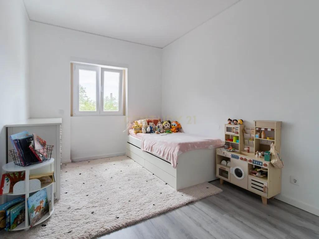 Apartamento T3 Centro da Marinha Grande - Image 2