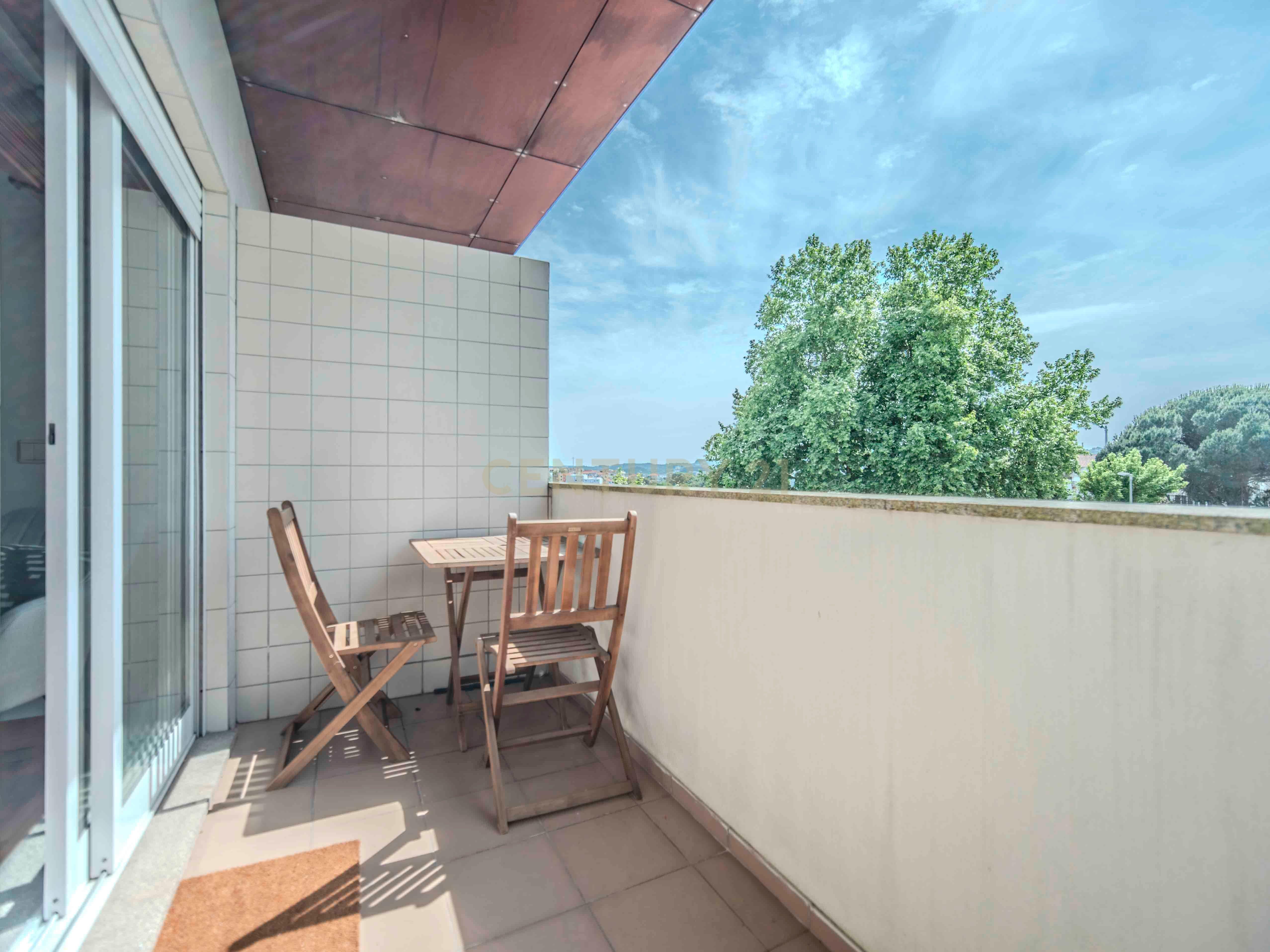 Fotografia 8 de Junto do Rio Douro (Passadiços de Gramido) e do Freixo (Porto), existe um excelente Apartamento T2 que pode ser seu!