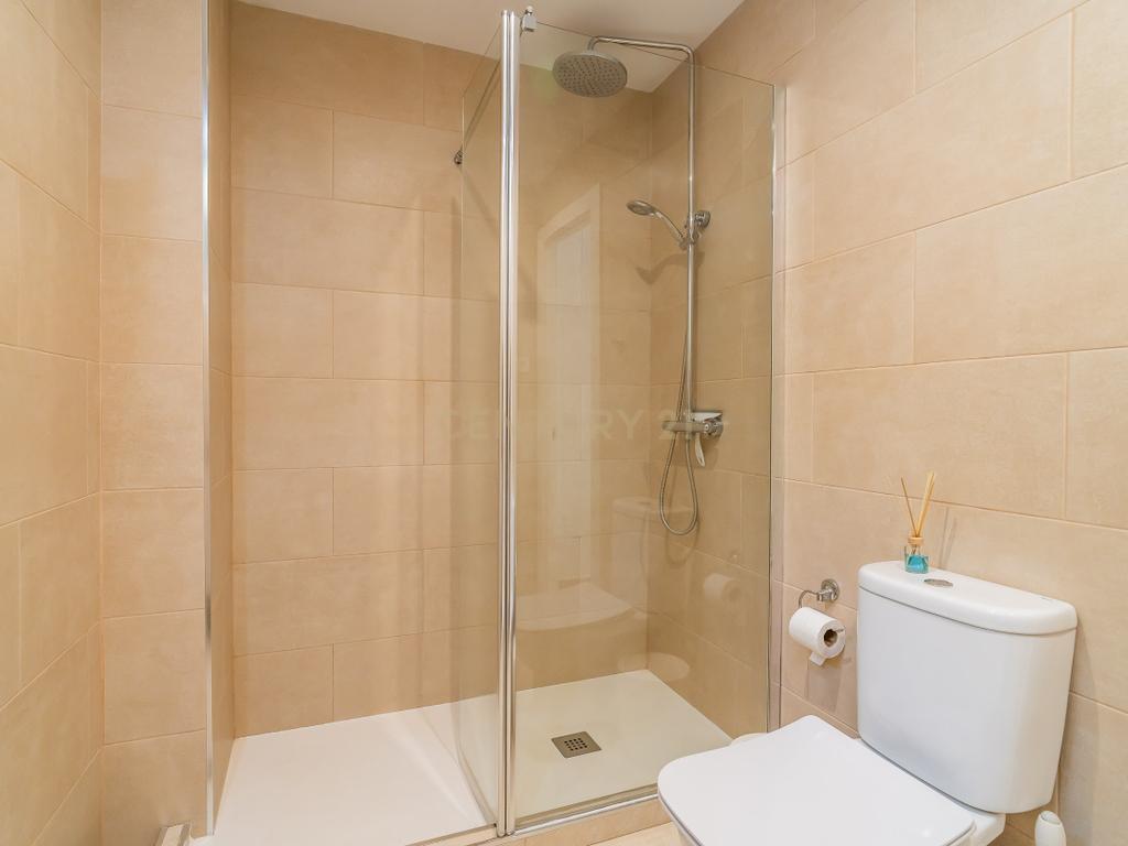 Moradia renovada com vista para o mar e perto da praia – Torreblanca, Fuengirola - Image 27