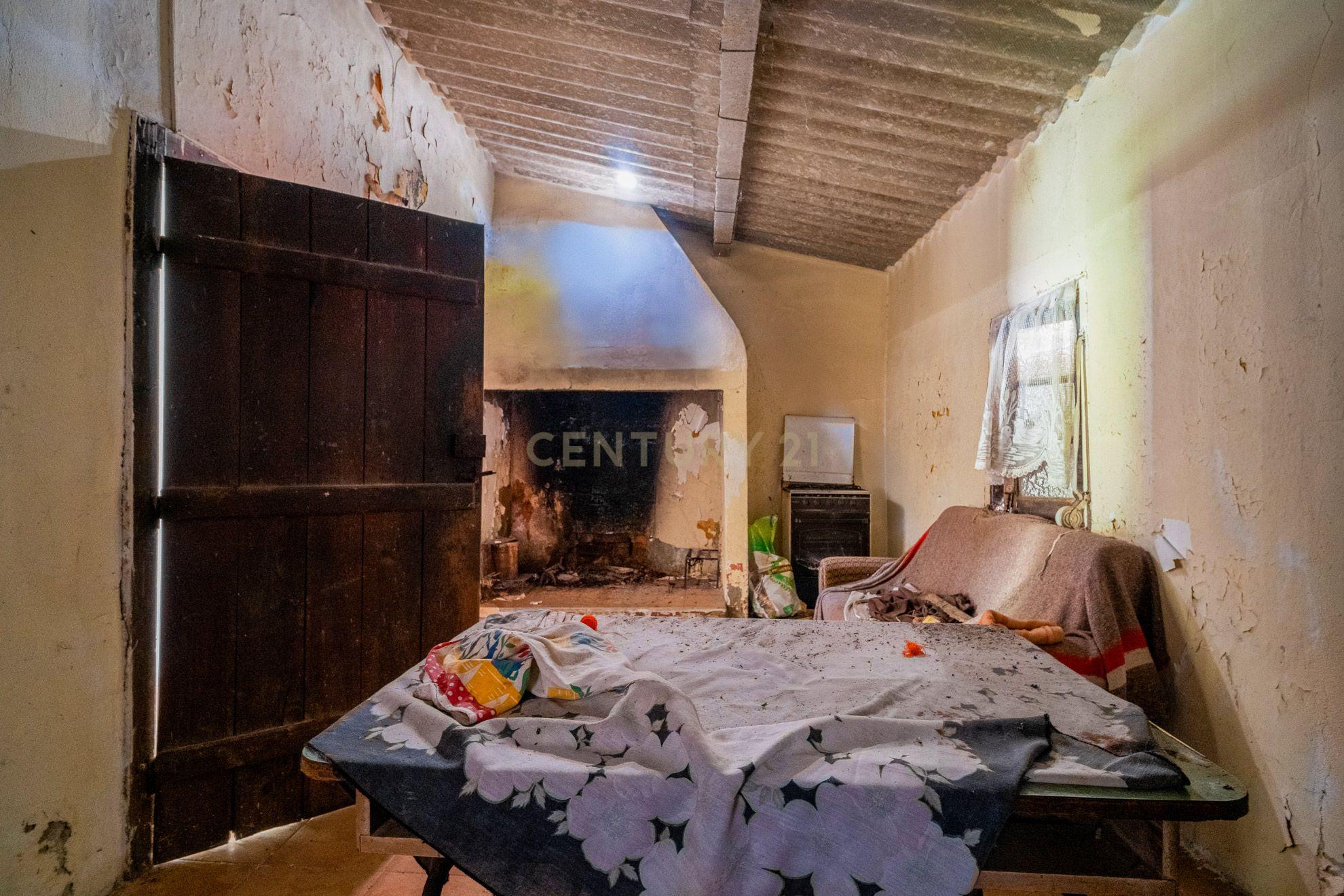 Fotografia 10 de Moradia para Recuperação Total – Escoura (Marinha Grande)