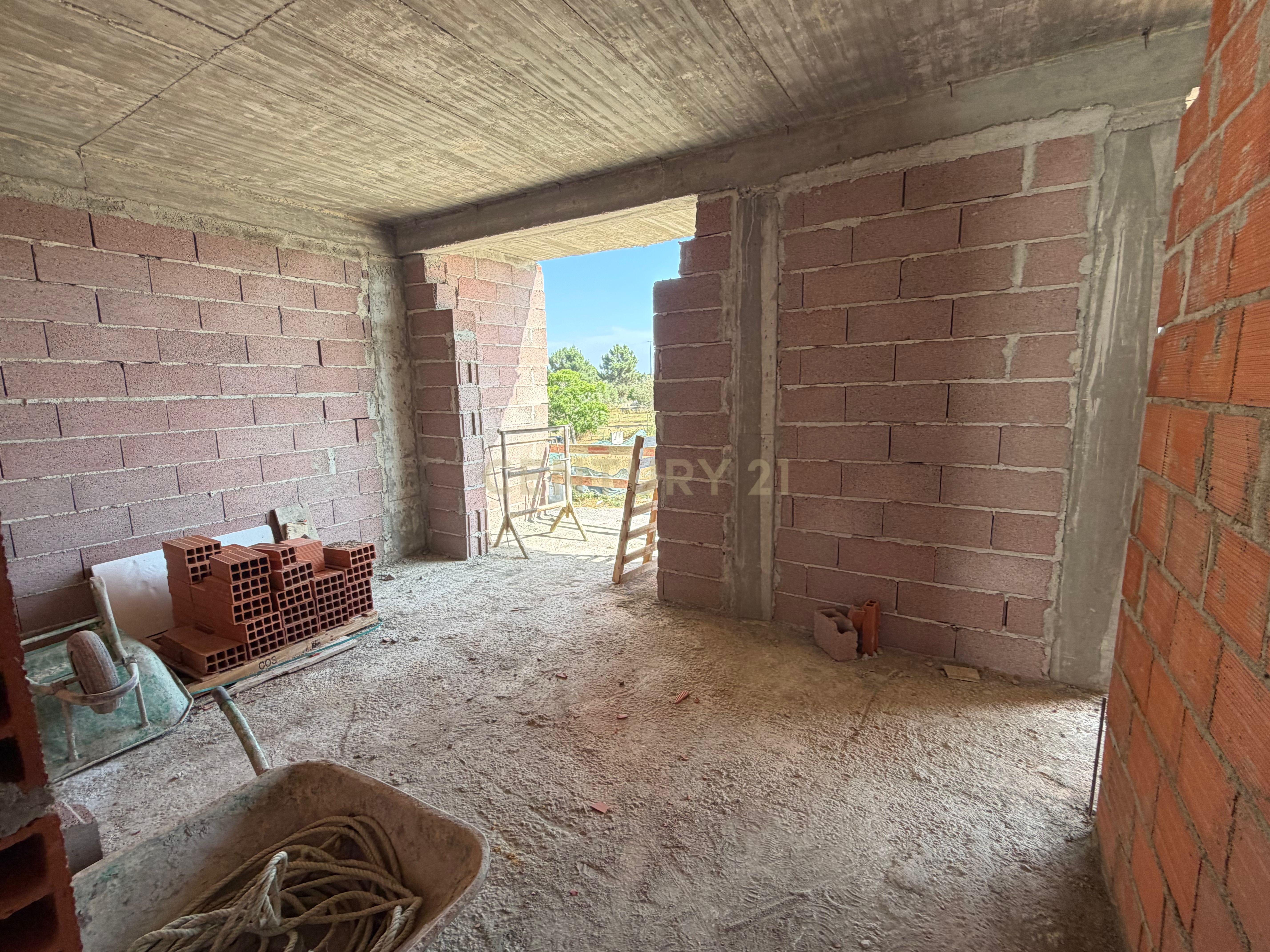 Fotografia 9 de Moradia Geminada T4 de Luxo com Piscina  Nova Construção