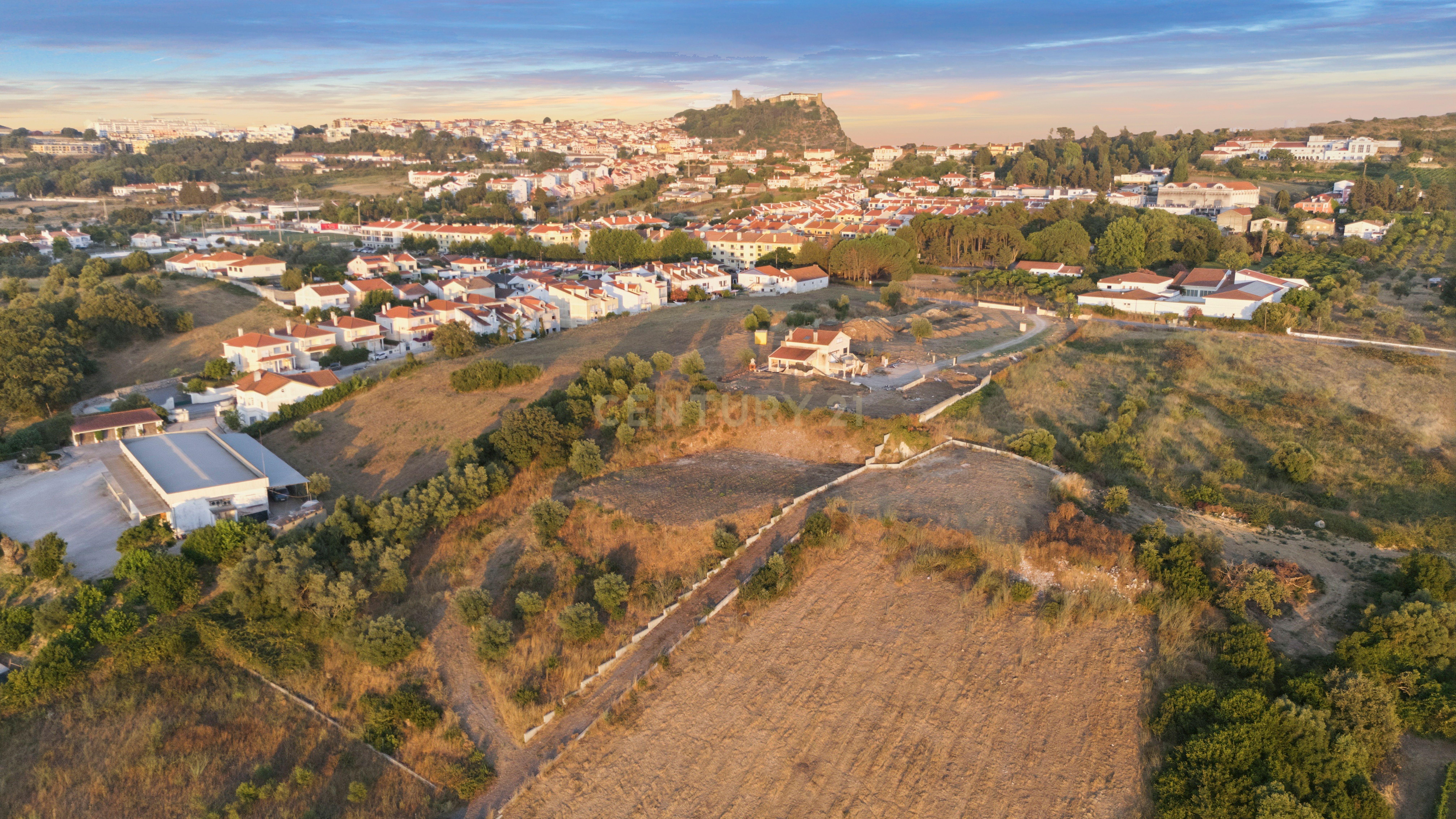 Fotografia 4 de ✨ Terreno Urbano com 2.800 m² em Palmela com PIP aprovado. ✨