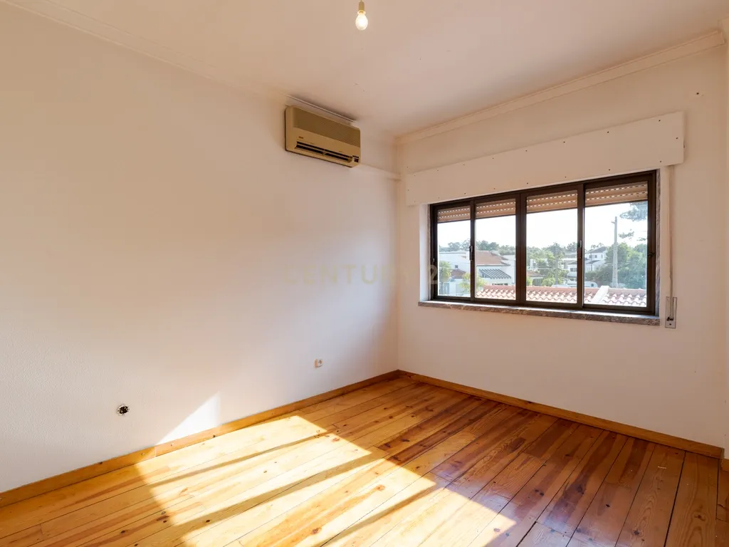 Moradia T4 Geminada à Venda na Marisol — 200 m² | Lote 900 m² | Piscina - Image 31