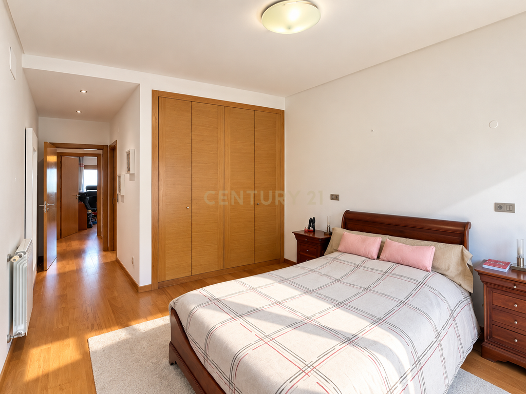 T3 na Quinta da Parreirinha | 155 m² | 2 Estacionamentos + Arrecadação - Image 28
