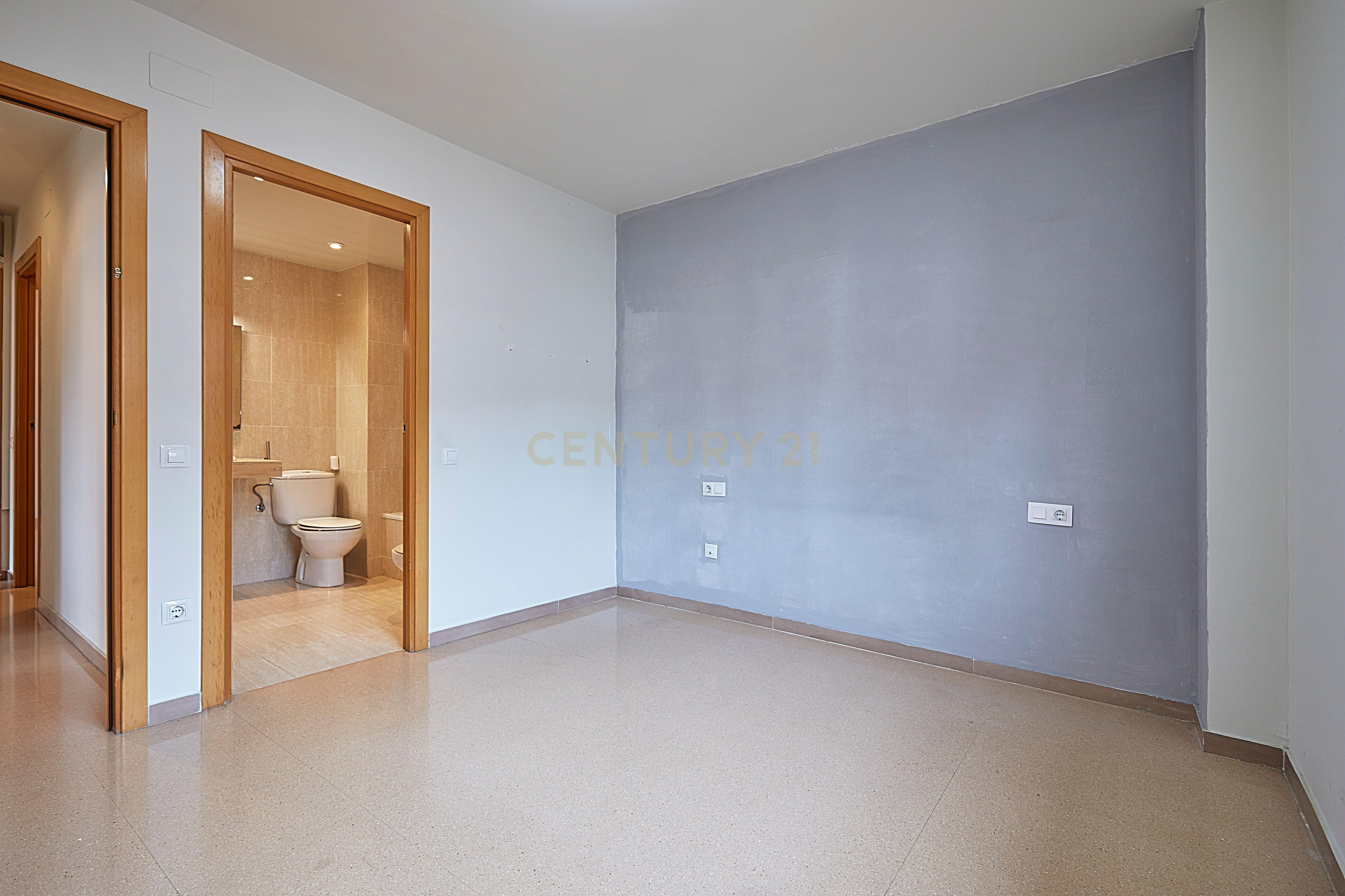 - Image 21