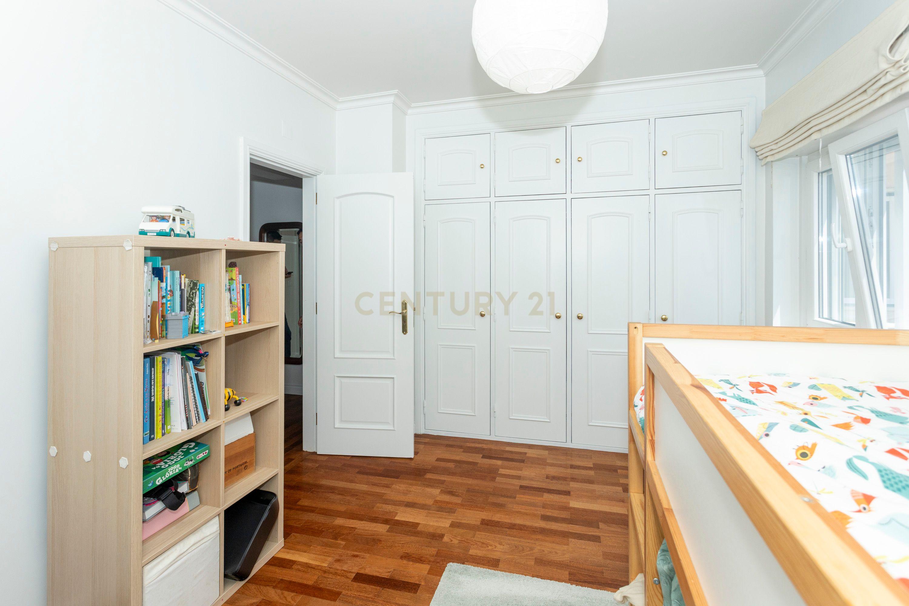 Apartamento T3 c/ Box - Centro de Torres Vedras - Image 12