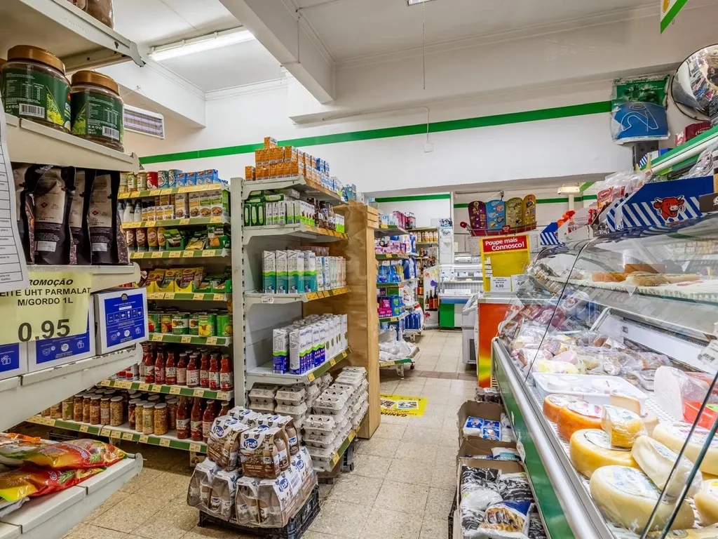 Supermercado em Vale de Figueira Bobadela - Image 15