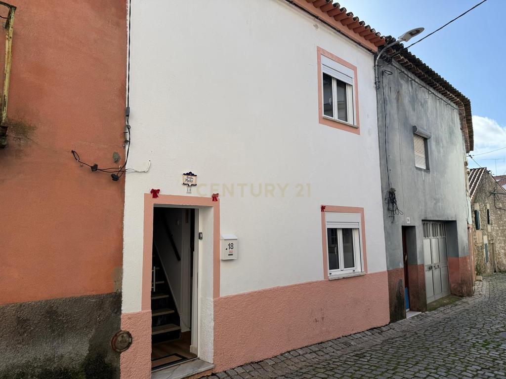 Casa T2, Escalos de Baixo, Castelo Branco - Image 1