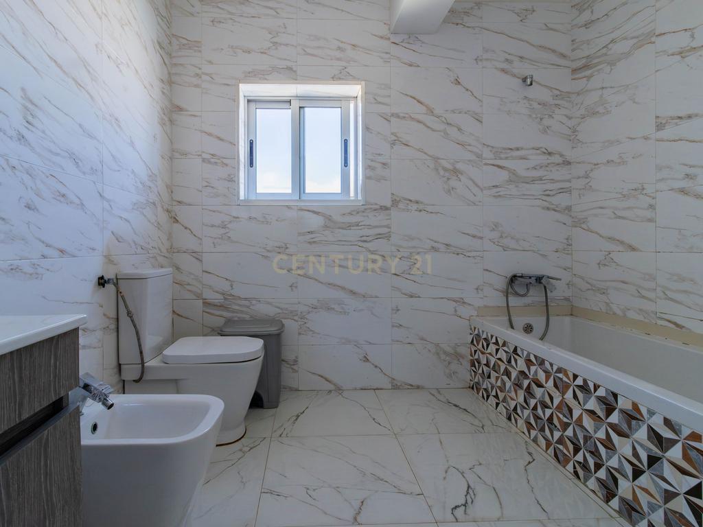 Apartamento Exclusivo | 129 m² de Área Útil + 22 m² de Anexos - Image 17