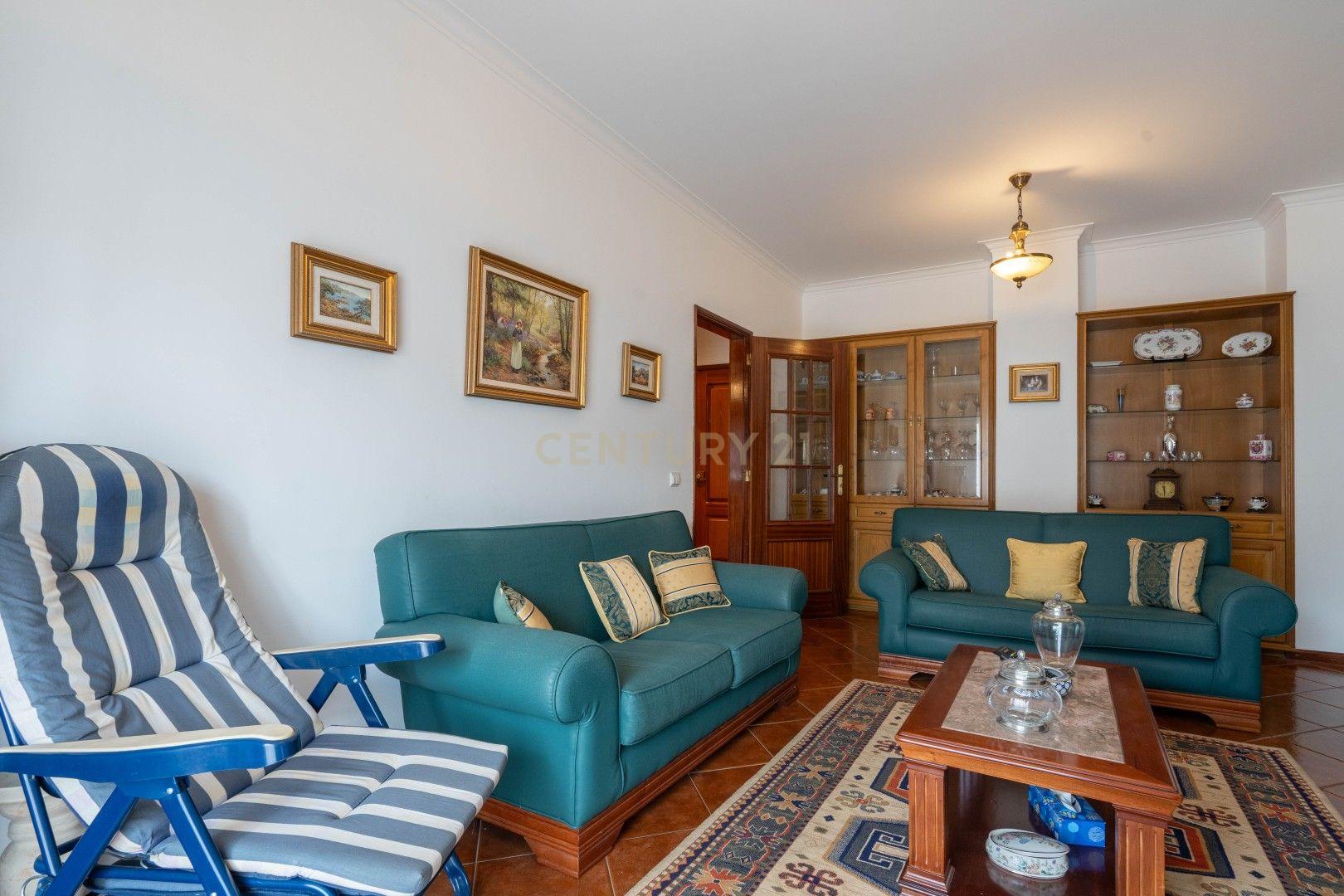 Fotografia 7 de Moderno T1+2 em Lousã com 2 Casas de Banho - Quase Novo