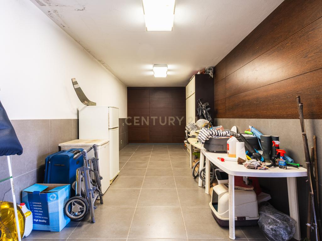 Luxuosa Moradia T4 com Piscina e Vista Panorâmica em Lousada - Image 52