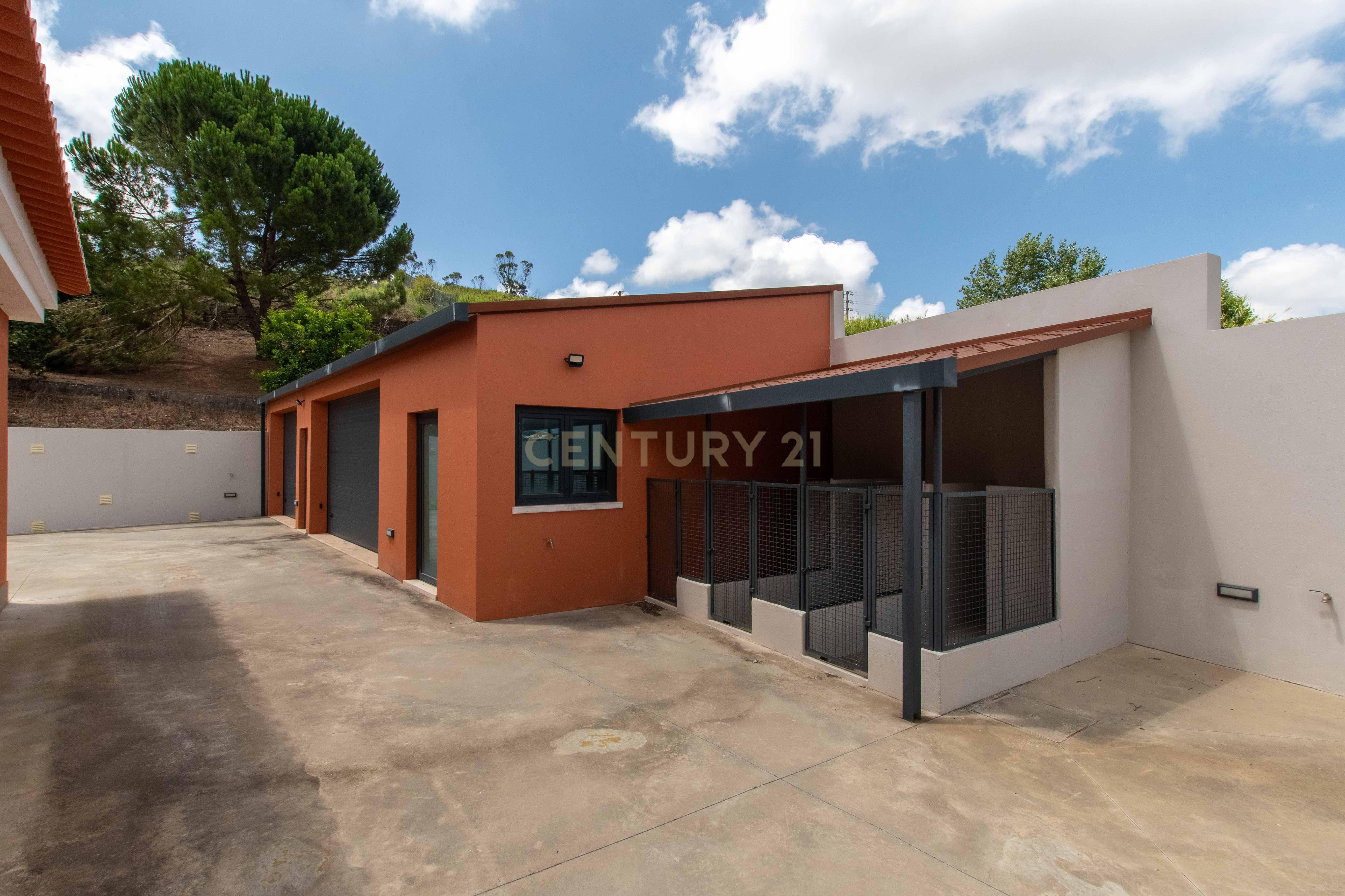 Fotografia 4 de Quinta Contemporânea T5 | Piscina Coberta | 8.280 m² de Terreno | Sobral de Monte Agraço