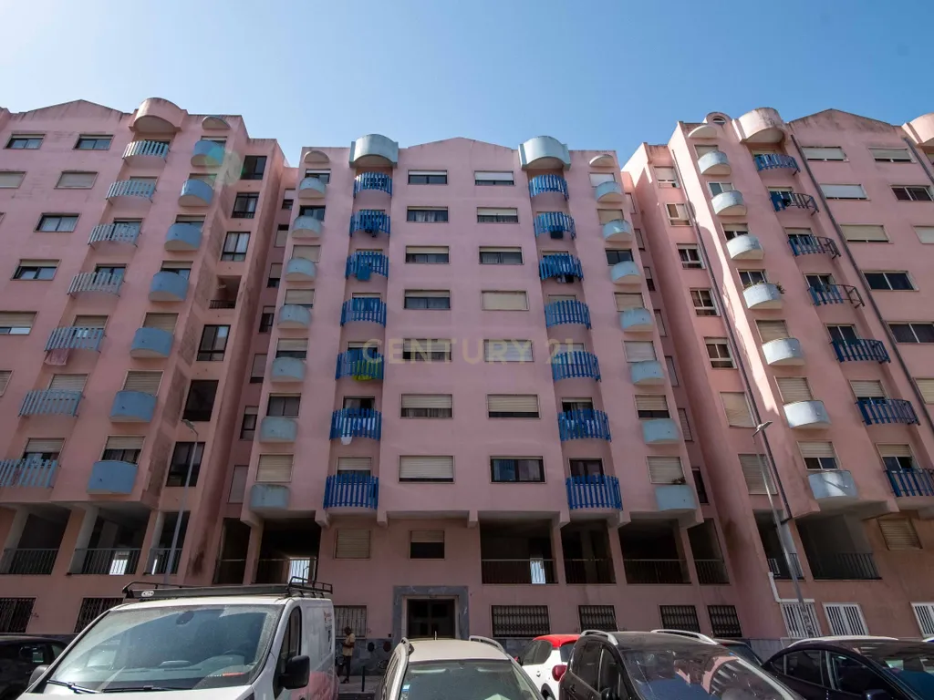 Apartamento T2 Remodelado (Agualva/Cacém) - Image 16