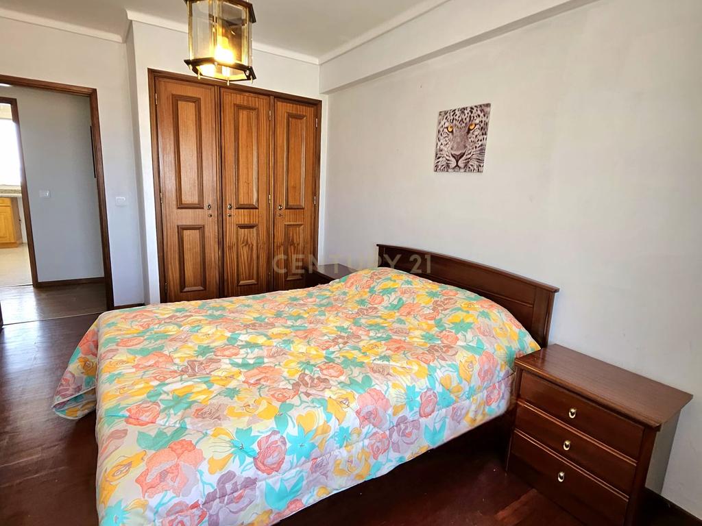 🏡 APARTAMENTO T4 NO CENTRO DE AVEIRO | GARAGEM FECHADA PARA 2 CARROS - Image 15