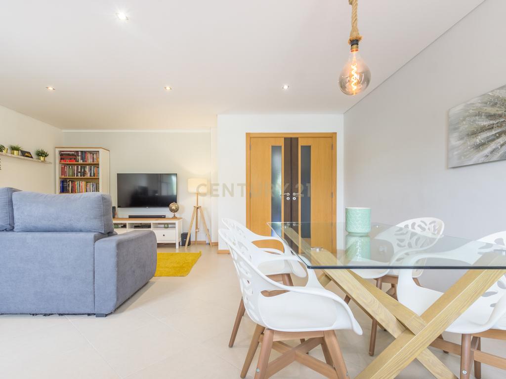 Apartamento T3 | Palhais – Barreiro | R/C – 145m2 - Image 6