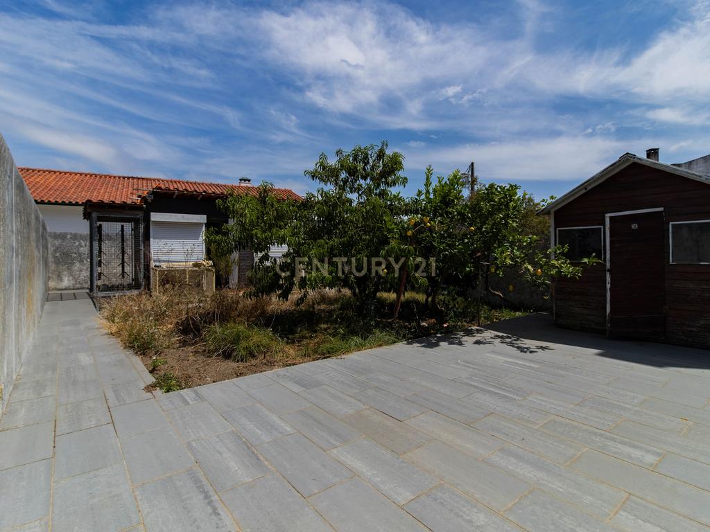 Moradia T3 com Jardim, Garagem e Cave em Embra, Marinha Grande - Image 18