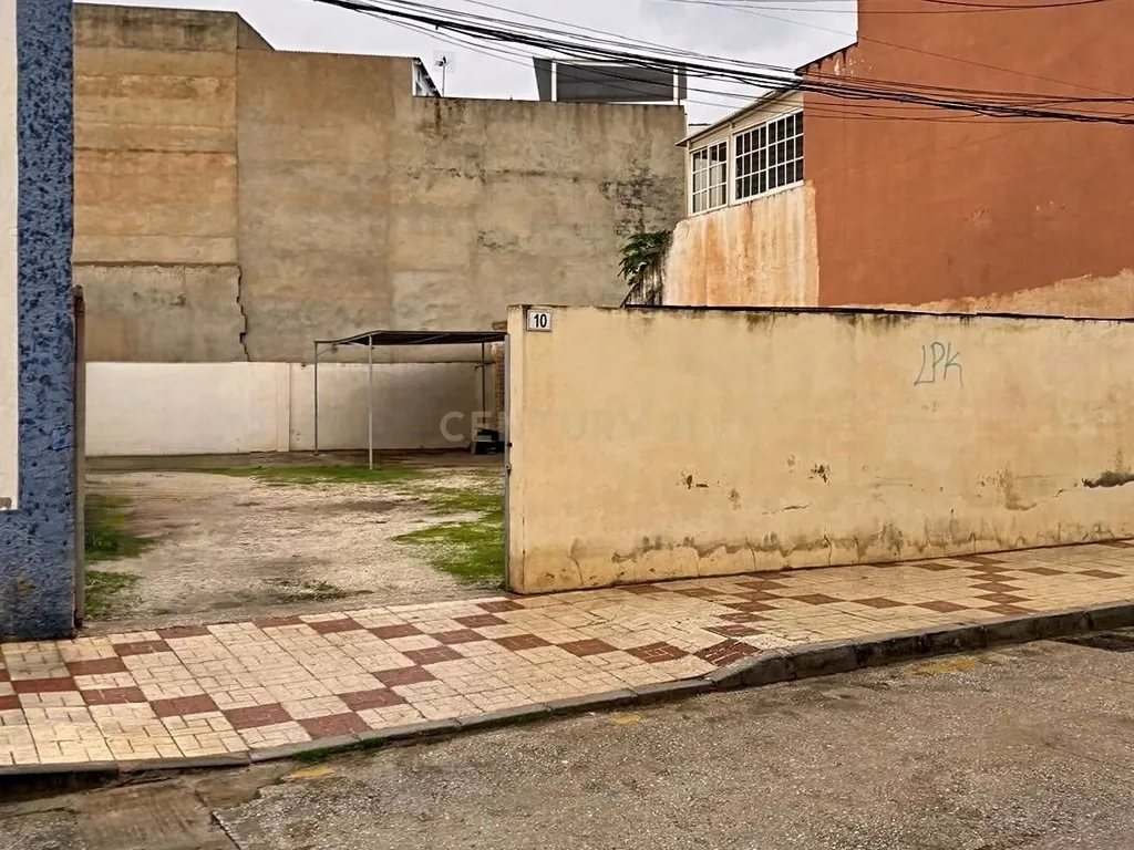 Excelente terreno urbano – Oportunidade única - Image 3