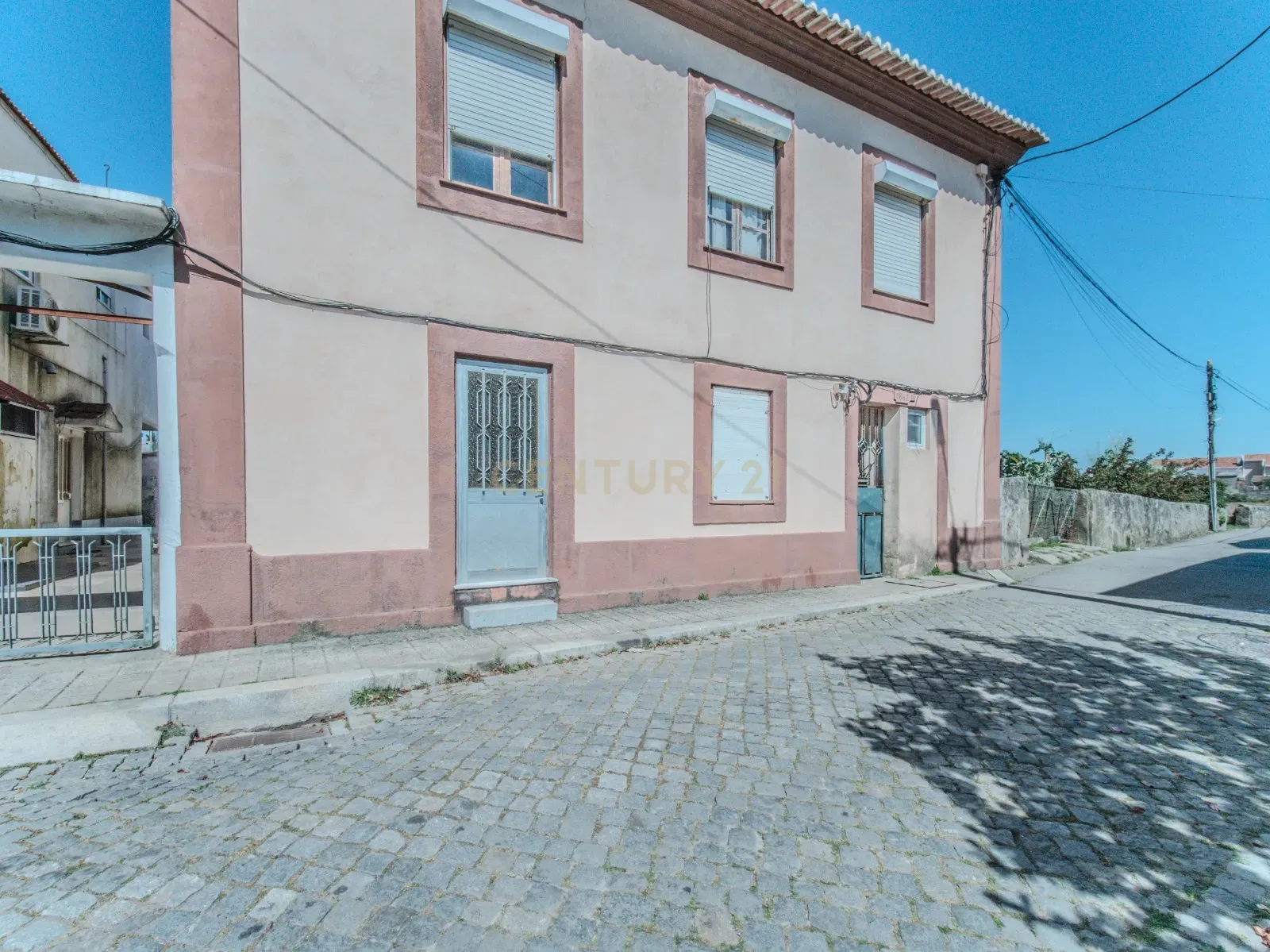 Fotografia 2 de Investimento com Rendimento | 5 Moradias em Lote de 1016 m² | Matosinhos