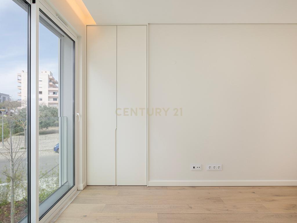 Exclusividade e Sofisticação. A Sua Nova Casa de Luxo no Algarve – Moradia Isolada com 3 Suites! - Image 7