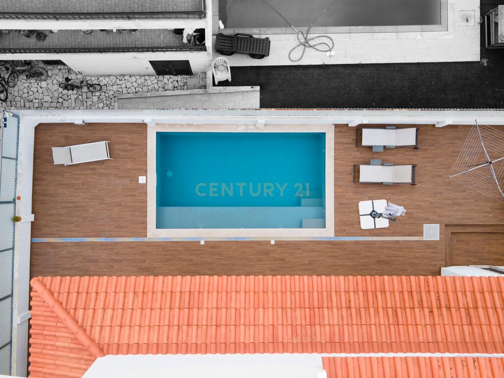 Moradia de Sonho na Charneca da Caparica – Elegância, Conforto e Localização Privilegiada - Image 58