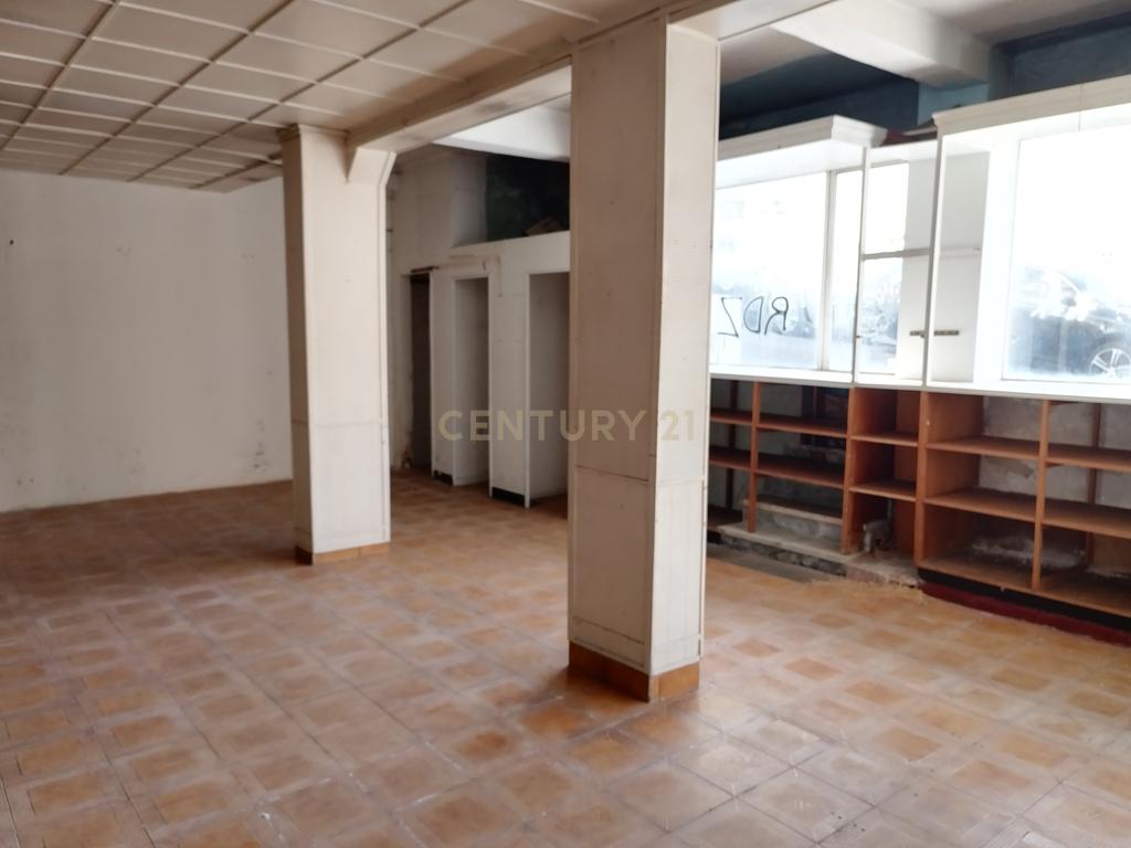 Prédio no Centro de Sacavém : Oportunidade de Investimento - Image 26