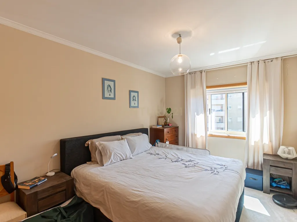 Apartamento T3 com Vista Panorâmica em Canidelo, Vila Nova de Gaia - Image 2