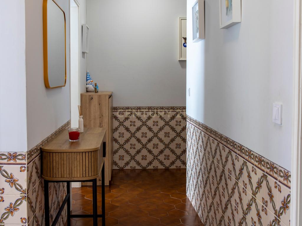 Apartamento T1 com Varanda em Agualva, Sintra - Image 23