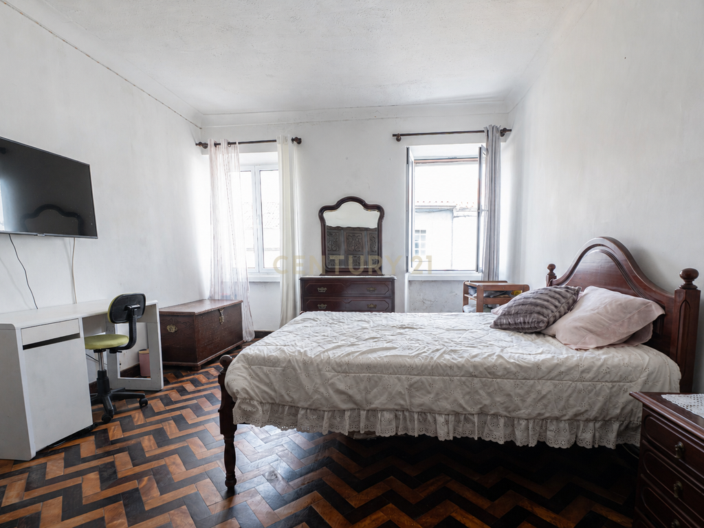 🏡 Moradia T3 + Espaço Comercial 🏪 | Livramento | Ponta Delgada📍 - Image 8