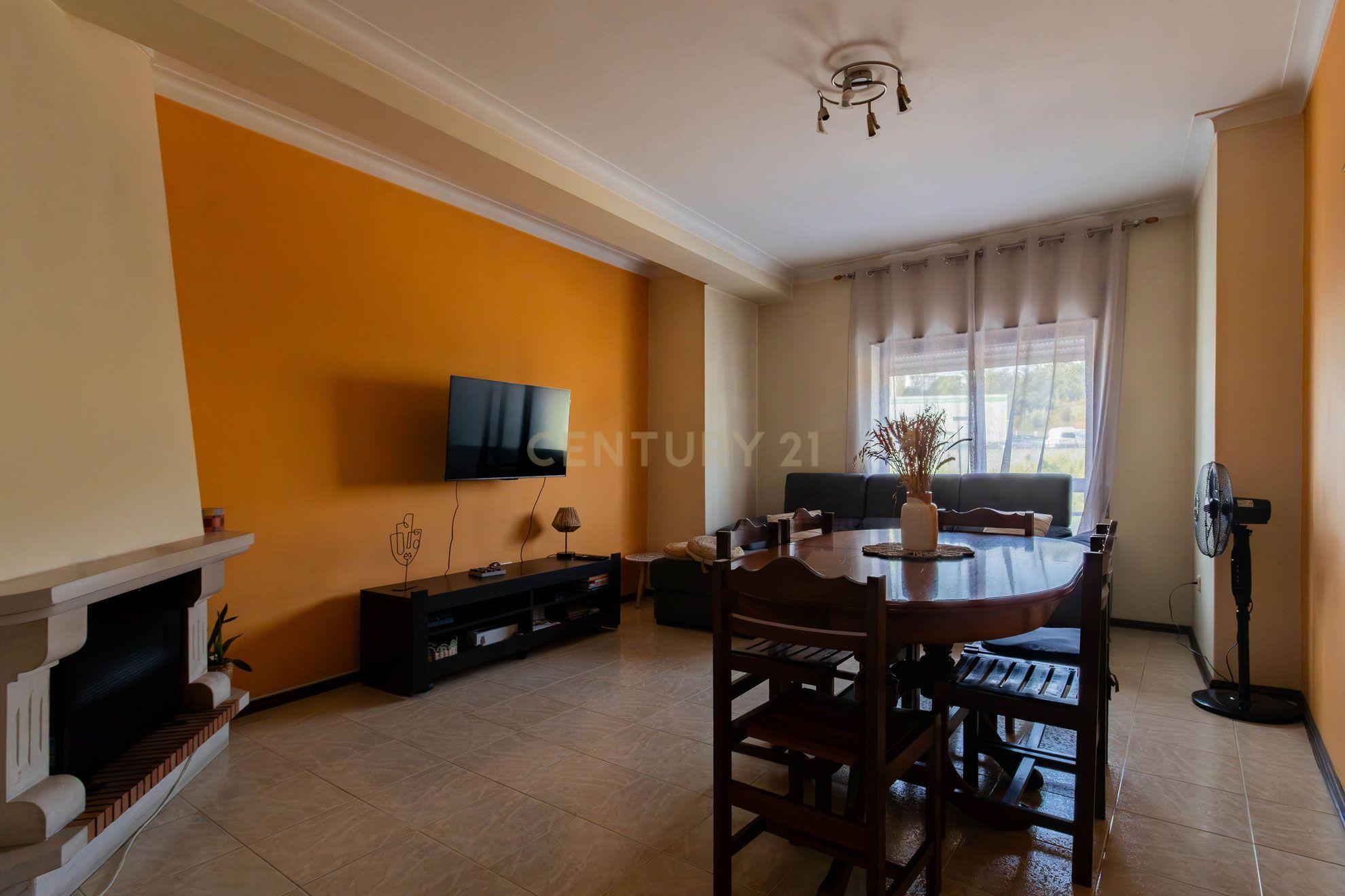 Fotografia 8 de Apartamento T3 com Sótão Transformado em T1 | Vista Castelo de Leiria