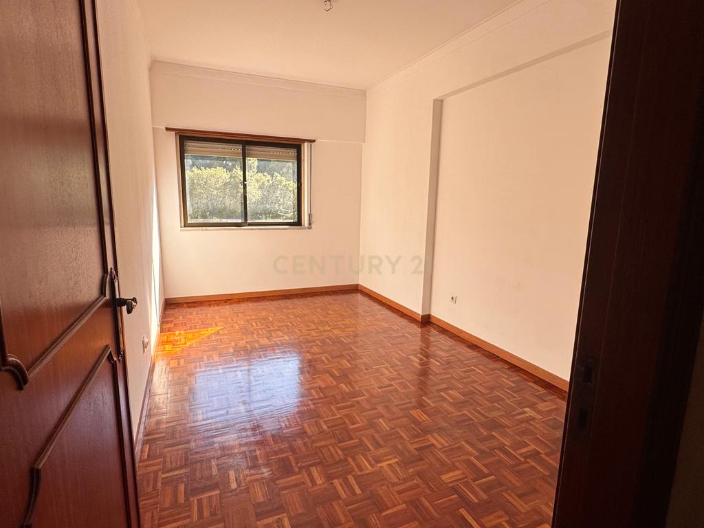 Apartamento T2 à venda na Agualva-Cacém - Image 8