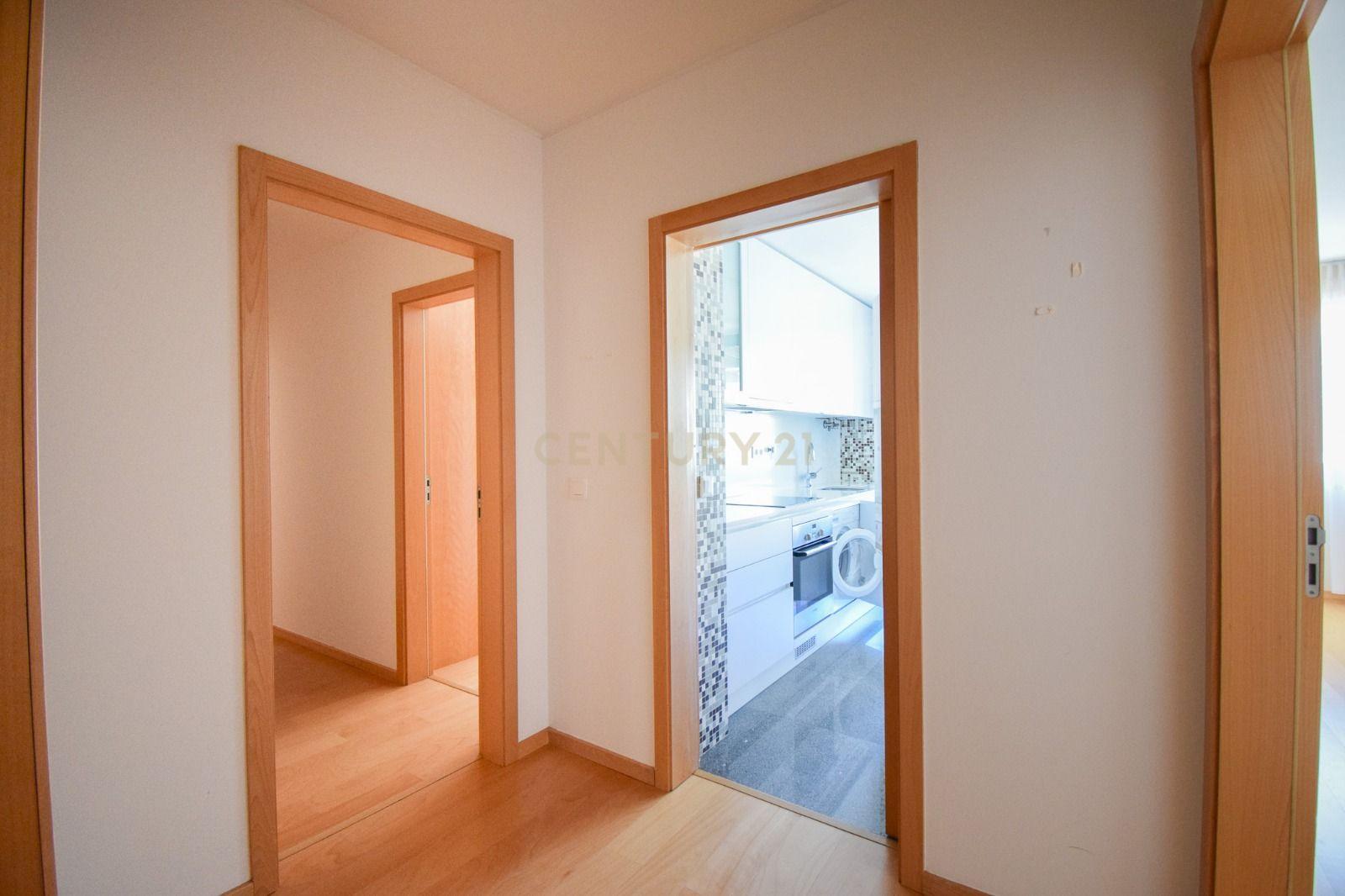 Apartamento T2 Quinta da Portela ( Mondego Residence)em Coimbra com Varanda e Serviços Exclusivos - Image 8