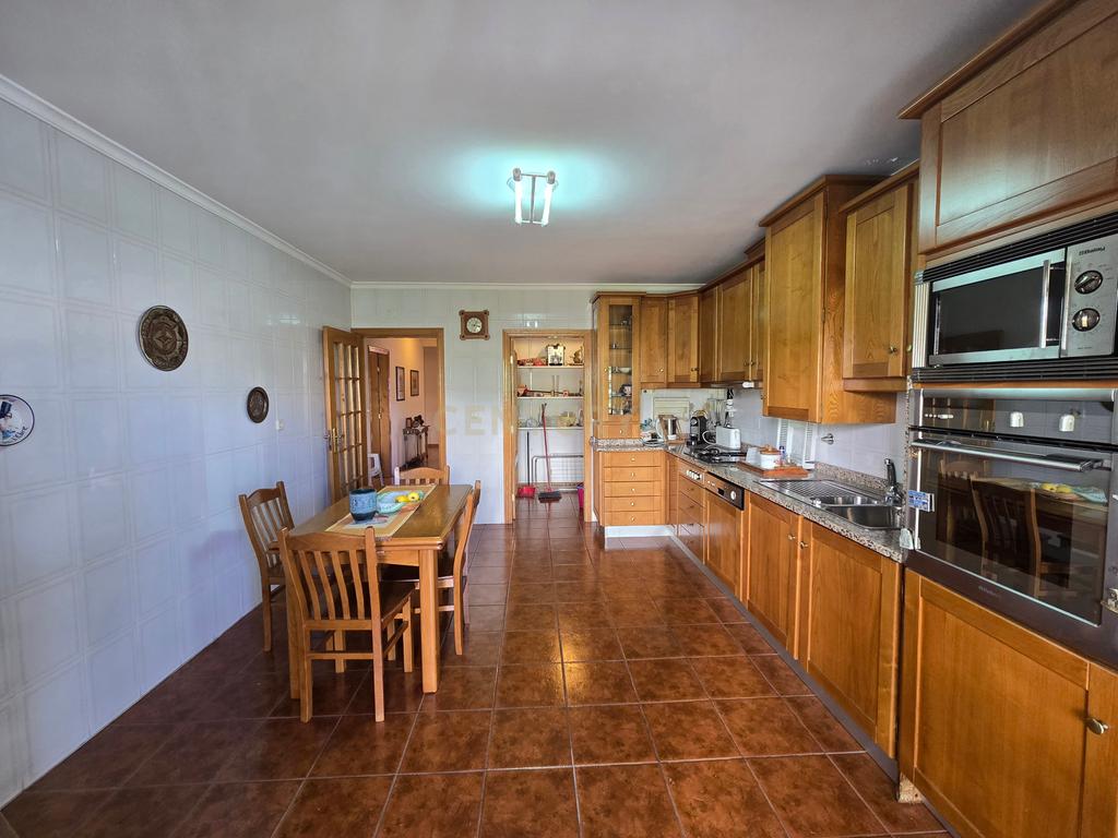 Apartamento T3 + 1 em Bragança - Image 9